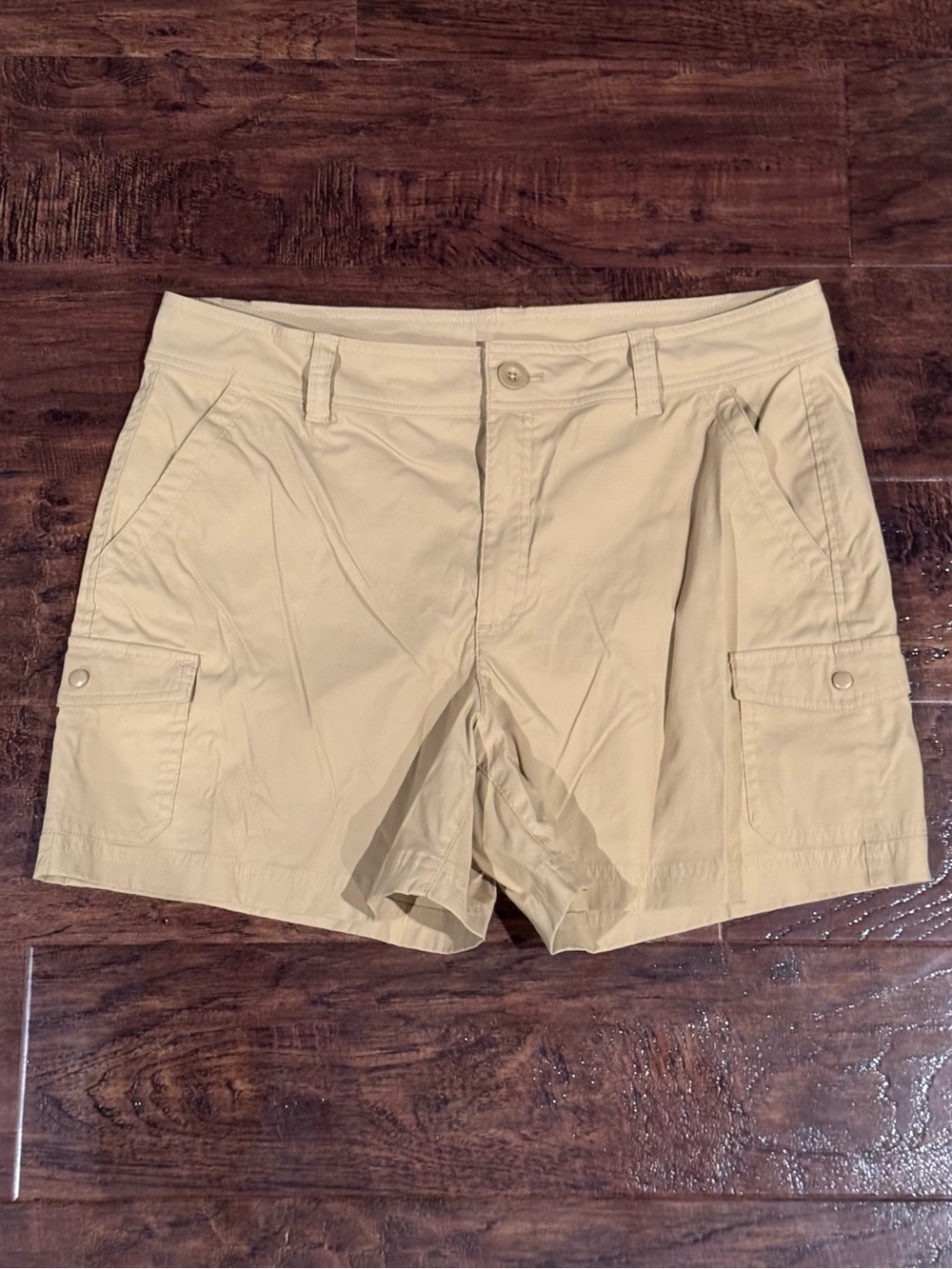 Eddie Bauer Women's Cargo Pocket Shorts 2-Way Stretch Hiking/Outdoors Size XL